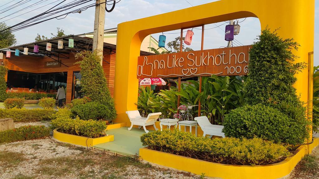 Ruen Narisra Resort Sukhothai Exterior photo