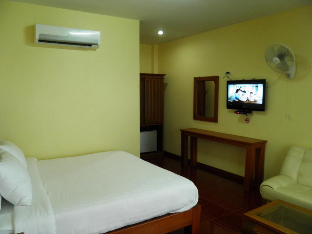 Ruen Narisra Resort Sukhothai Room photo